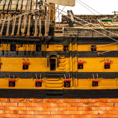 Maquette du Victory - Coque Cuivrée - Vaisseau de la Royal Navy - Exemplaire Unique · Mistral Maquettes · Maquettes de Bateaux Décoratives haut de Gamme